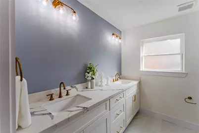 6027 Valkeith Drive, Houston, TX 77096 - Photo 26