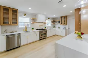 6027 Valkeith Dr, Houston, TX 77096 - Photo 2