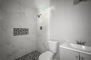 7703 McHenry St, Houston, TX 77087 - Photo 6