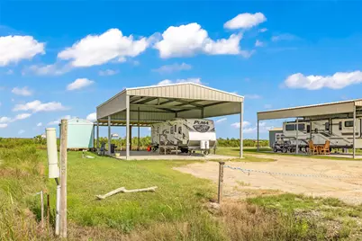 1306 Mabry Street, Gilchrist, TX 77617 - Photo 6