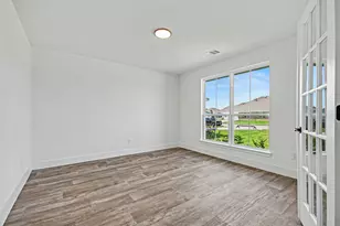 724 Greystone Ln, Angleton, TX 77515 - Photo 10