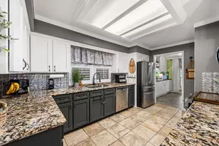 3031 Falling Brook Dr, Houston, TX 77345 - Photo 8
