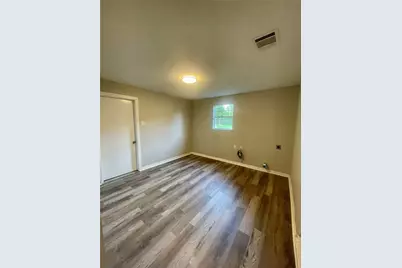 618 W Peach Street, Angleton, TX 77515 - Photo 16