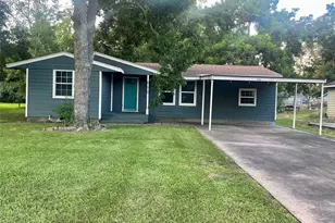 618 W Peach St, Angleton, TX 77515 - Photo 1