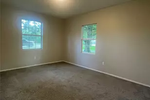 618 W Peach St, Angleton, TX 77515 - Photo 8