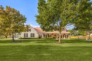 26710 Willow Ln, Katy, TX 77494 - Photo 2