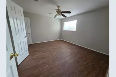 12738 Shannon Hills Drive, Houston, TX 77099 - Photo 22