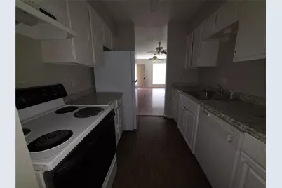 12738 Shannon Hills Drive, Houston, TX 77099 - Photo 16