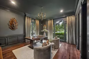 2249 Pelham Dr, Houston, TX 77019 - Photo 10