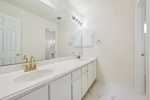 5918 Pebble Bank Ln, Houston, TX 77041 - Photo 32