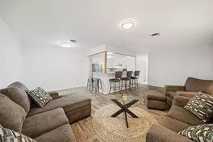 415 W Decherd St, Franklin, TX 77856 - Photo 6