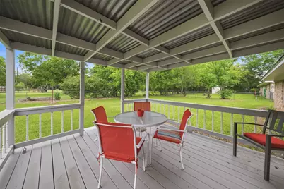 415 W Decherd Street, Franklin, TX 77856 - Photo 22