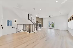 1035 W 24th St, Houston, TX 77008 - Photo 22