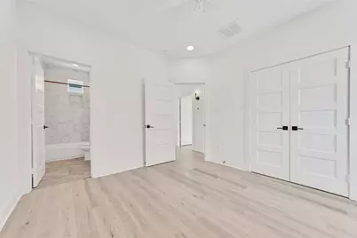 1035 W 24th Street, Houston, TX 77008 - Photo 32