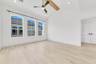 1035 W 24th St, Houston, TX 77008 - Photo 28