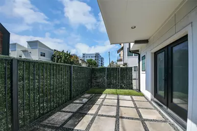 1035 W 24th Street, Houston, TX 77008 - Photo 40