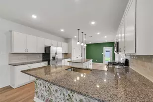 10902 Bonfire Trl, Beasley, TX 77417 - Photo 10