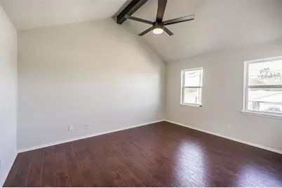 37 San Jacinto Drive, Galveston, TX 77550 - Photo 16