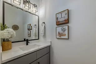 1909 Dewalt St, Houston, TX 77088 - Photo 10