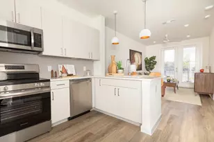 1690 North Loop, Houston, TX 77009 - Photo 4