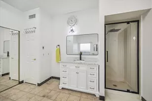 2503 Hodges Bend Cir, Sugar Land, TX 77479 - Photo 14