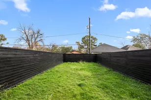 7818 Hanfro Ln, Houston, TX 77088 - Photo 36