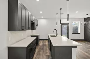 7818 Hanfro Ln, Houston, TX 77088 - Photo 24