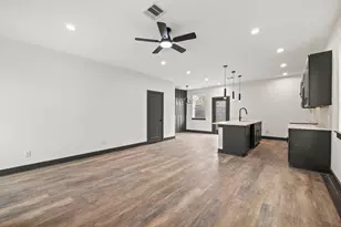 7818 Hanfro Ln, Houston, TX 77088 - Photo 4