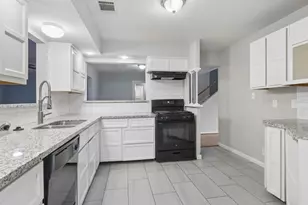 519 Oldcastle St, Houston, TX 77013 - Photo 14