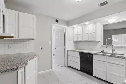 519 Oldcastle Street, Houston, TX 77013 - Photo 12