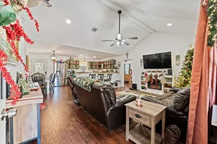 627 Dove Creek Dr, Coldspring, TX 77331 - Photo 6