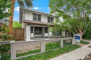 1210 Hawthorne St, Houston, TX 77006 - Photo 2