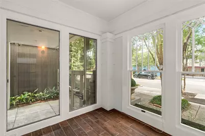 1210 Hawthorne Street, Houston, TX 77006 - Photo 6
