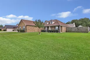 200 Milo St, Dayton, TX 77535 - Photo 2
