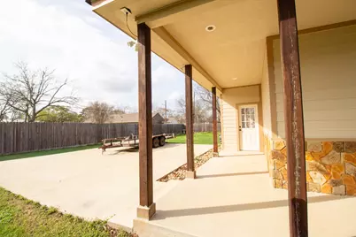 1245 4th St, Hempstead, TX 77445 - Photo 18