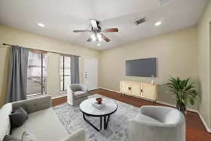 2230 Naomi St, Houston, TX 77054 - Photo 2