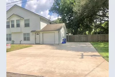 404 Peach Street #1, Tomball, TX 77375 - Photo 2