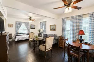 1012 W Adoue St, Alvin, TX 77511 - Photo 6