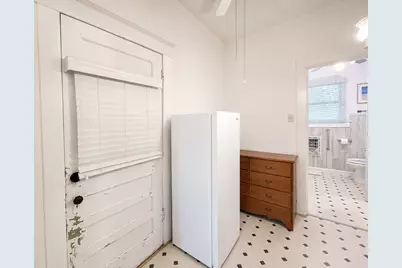 1012 W Adoue Street, Alvin, TX 77511 - Photo 10