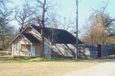 592 Burr Road, Madisonville, TX 77864 - Photo 2