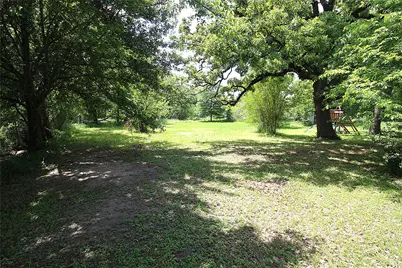 592 Burr Road, Madisonville, TX 77864 - Photo 6