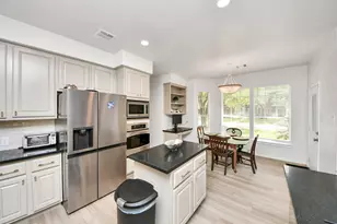 7130 Glenwood Dr, Sugar Land, TX 77479 - Photo 10