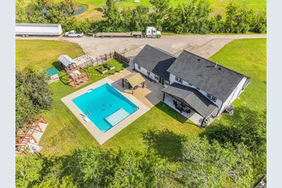 18502 Wells Court, Pearland, TX 77584 - Photo 1