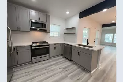 224 Everton Street #Front, Houston, TX 77003 - Photo 6