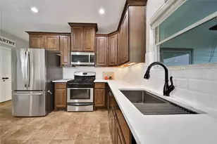 2398 Settler's Way Dr, Sealy, TX 77474 - Photo 8