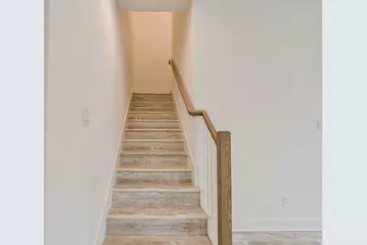 2705 Oakwood Crest Lane, Houston, TX 77018 - Photo 34