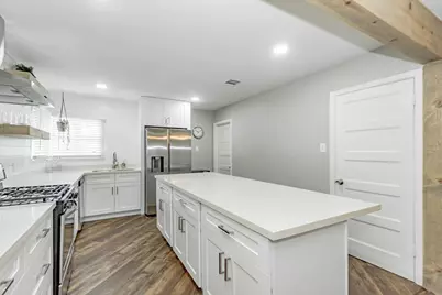 1102 45th Street, Galveston, TX 77550 - Photo 14