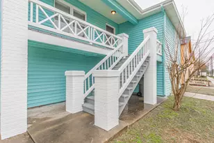 1102 45th St, Galveston, TX 77550 - Photo 4