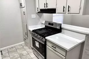 10206 Buena Park Dr, Houston, TX 77089 - Photo 8