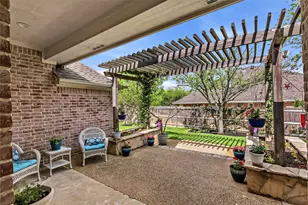 401 Sapphire Dr, College Station, TX 77845 - Photo 2